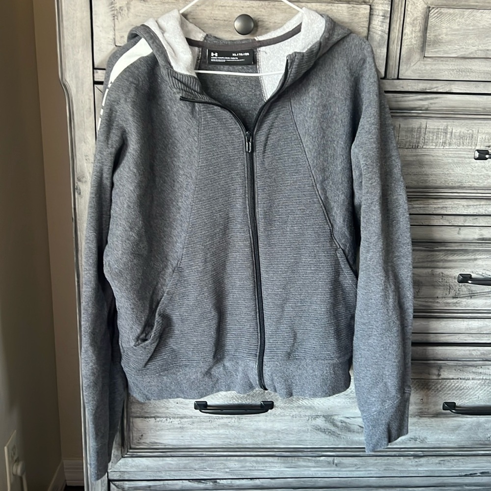 Under Armour- Grey